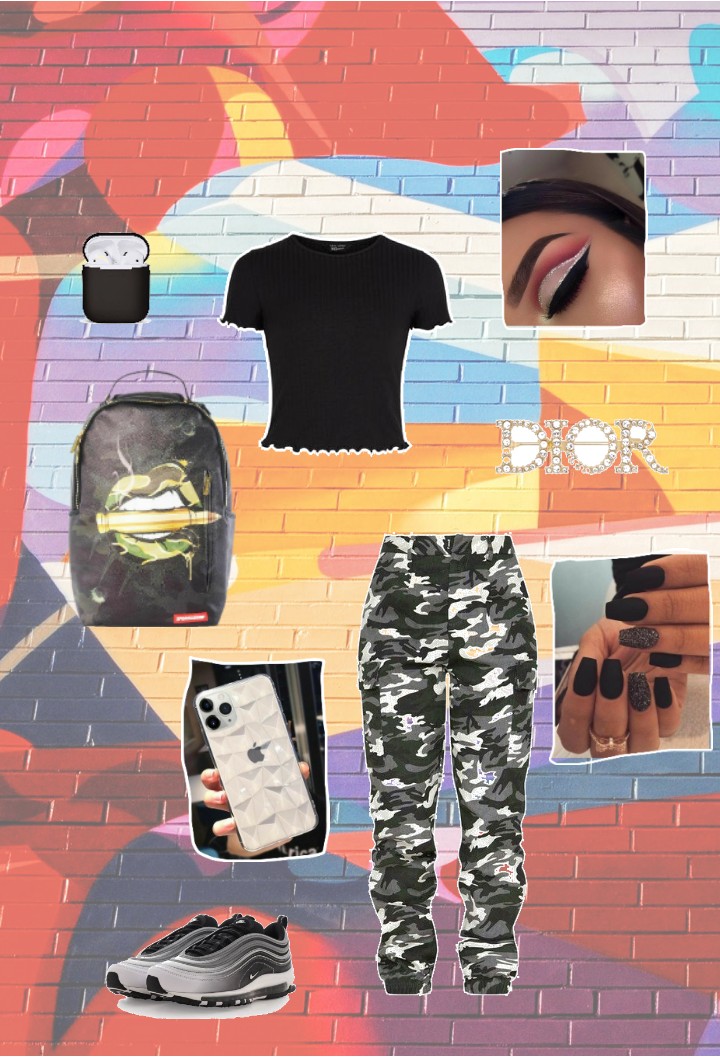 Combyne
            outfit