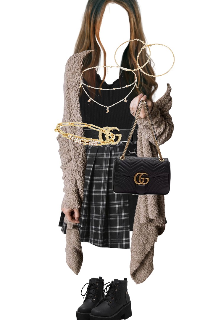 Combyne
            outfit