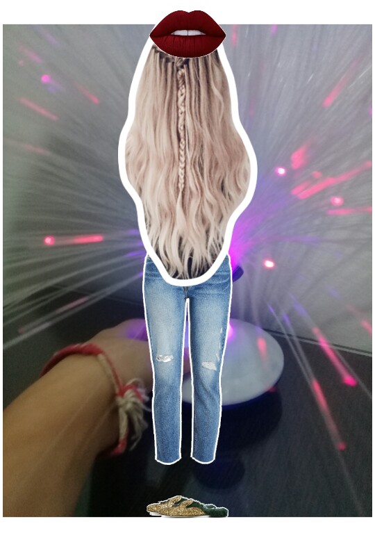 Combyne
            outfit