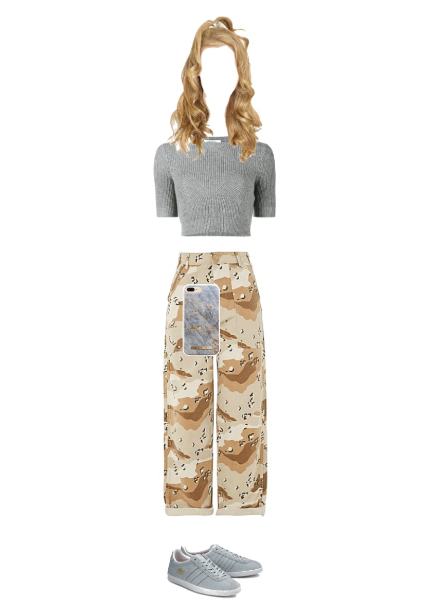 Combyne
            outfit
