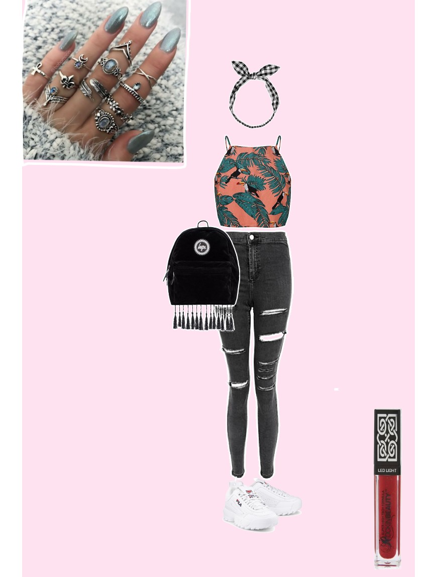 Combyne
            outfit