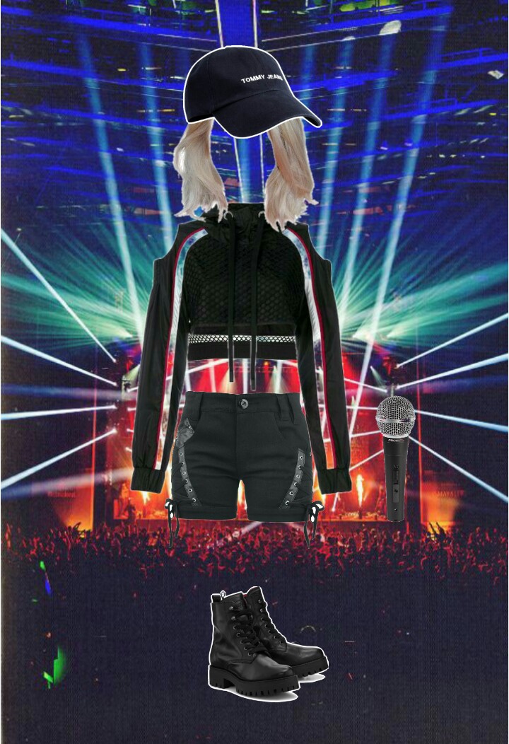 Combyne
            outfit