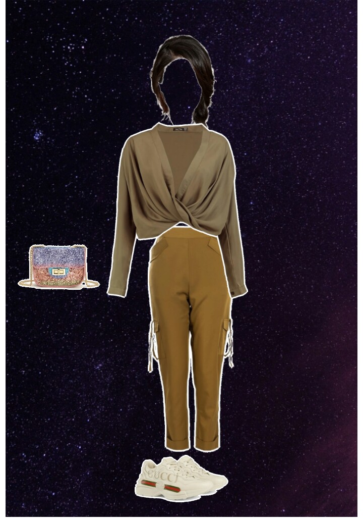 Combyne
            outfit