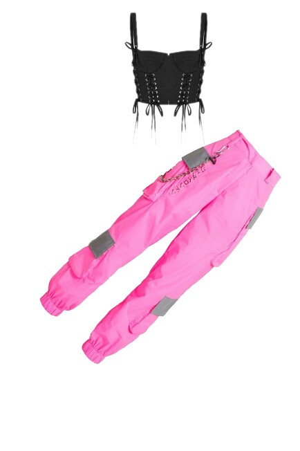 Combyne
            outfit